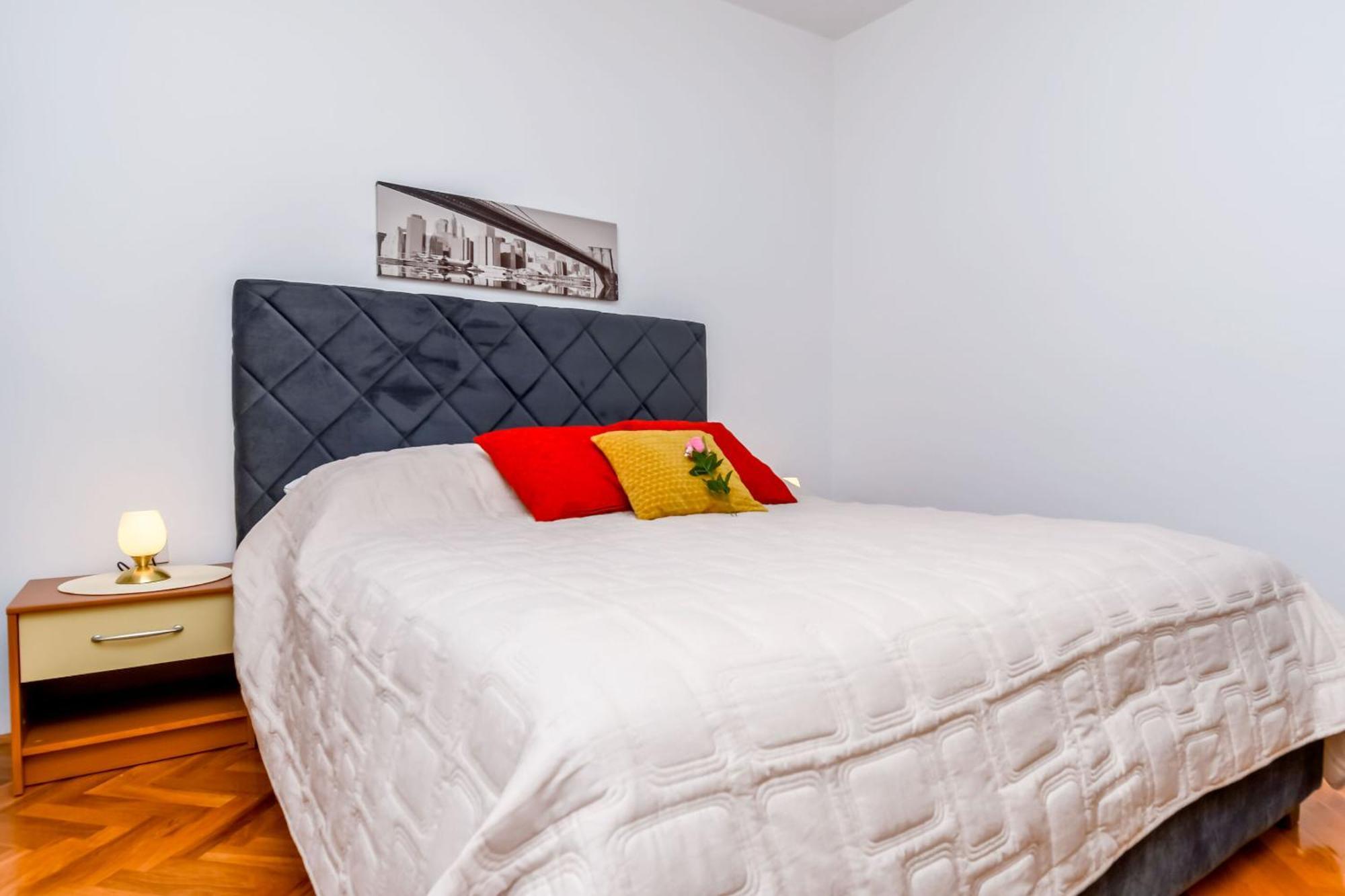 Donji Okrug  Apartments Tonka מראה חיצוני תמונה