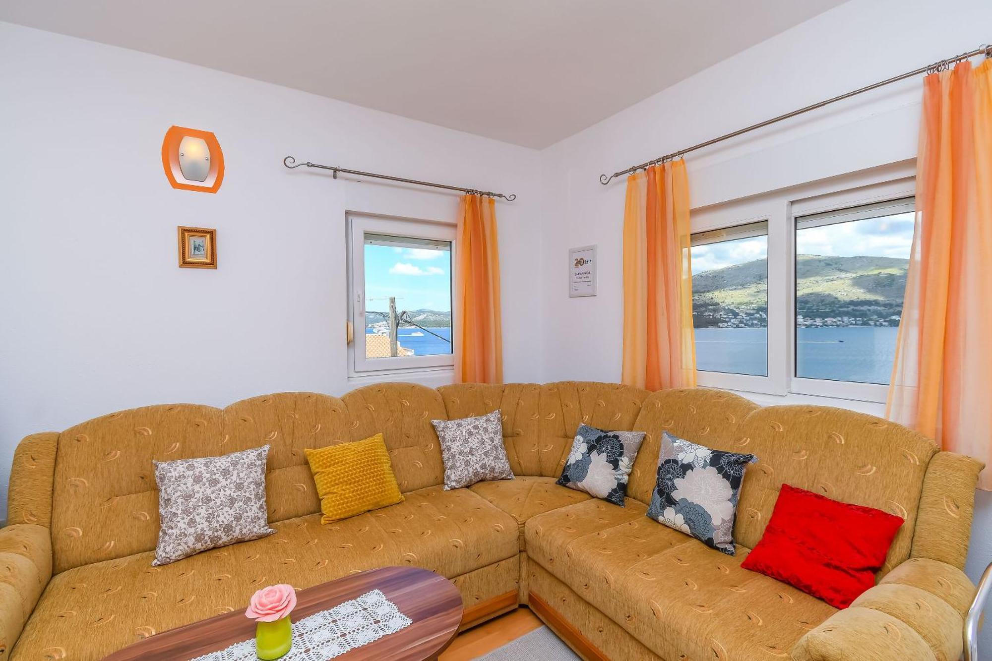 Donji Okrug  Apartments Tonka מראה חיצוני תמונה