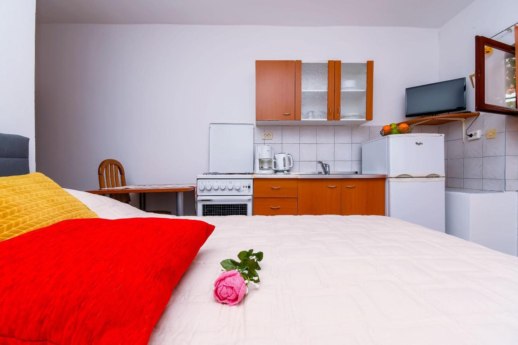Donji Okrug  Apartments Tonka מראה חיצוני תמונה