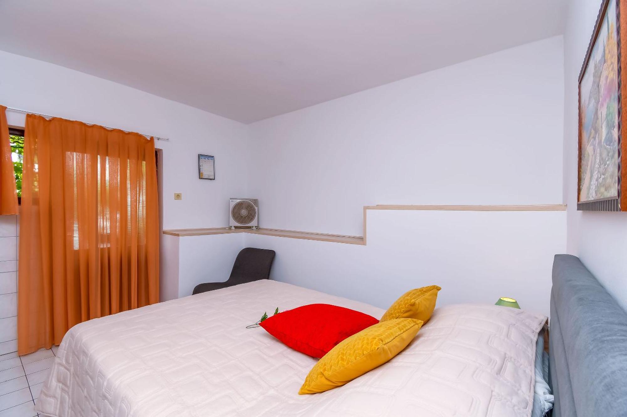 Donji Okrug  Apartments Tonka מראה חיצוני תמונה