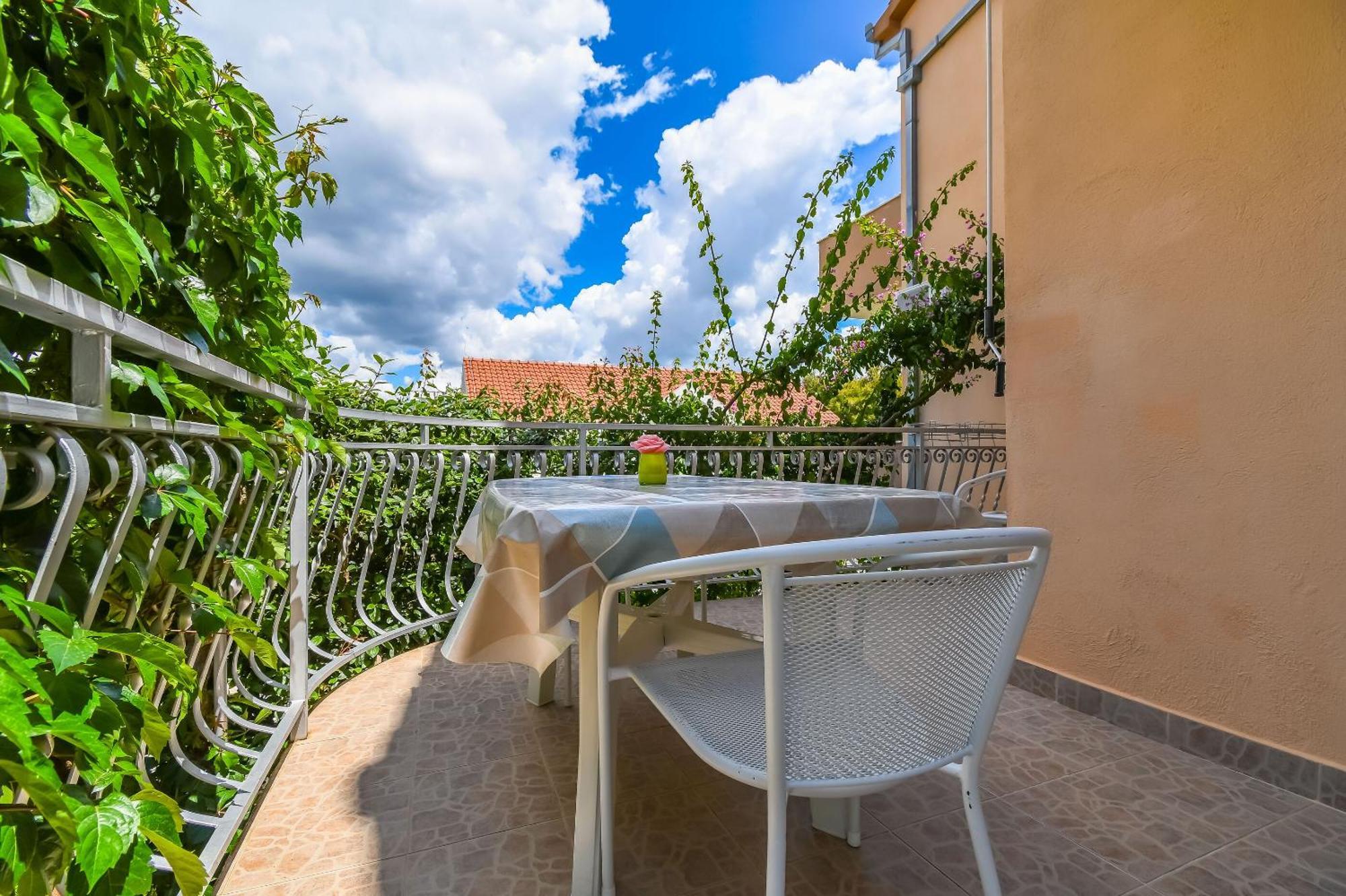 Donji Okrug  Apartments Tonka מראה חיצוני תמונה