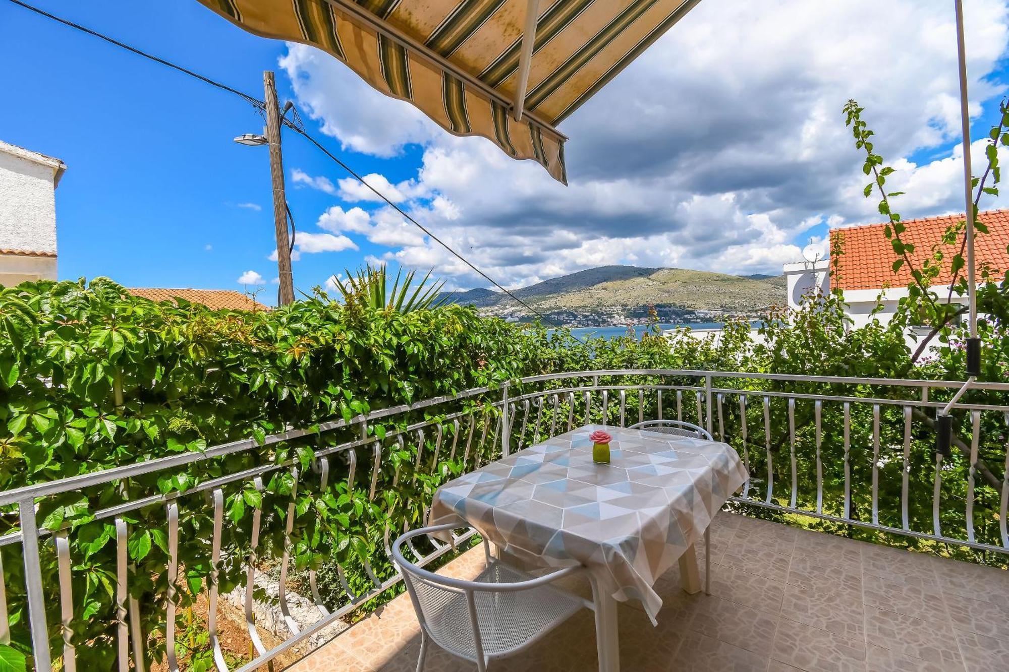 Donji Okrug  Apartments Tonka מראה חיצוני תמונה